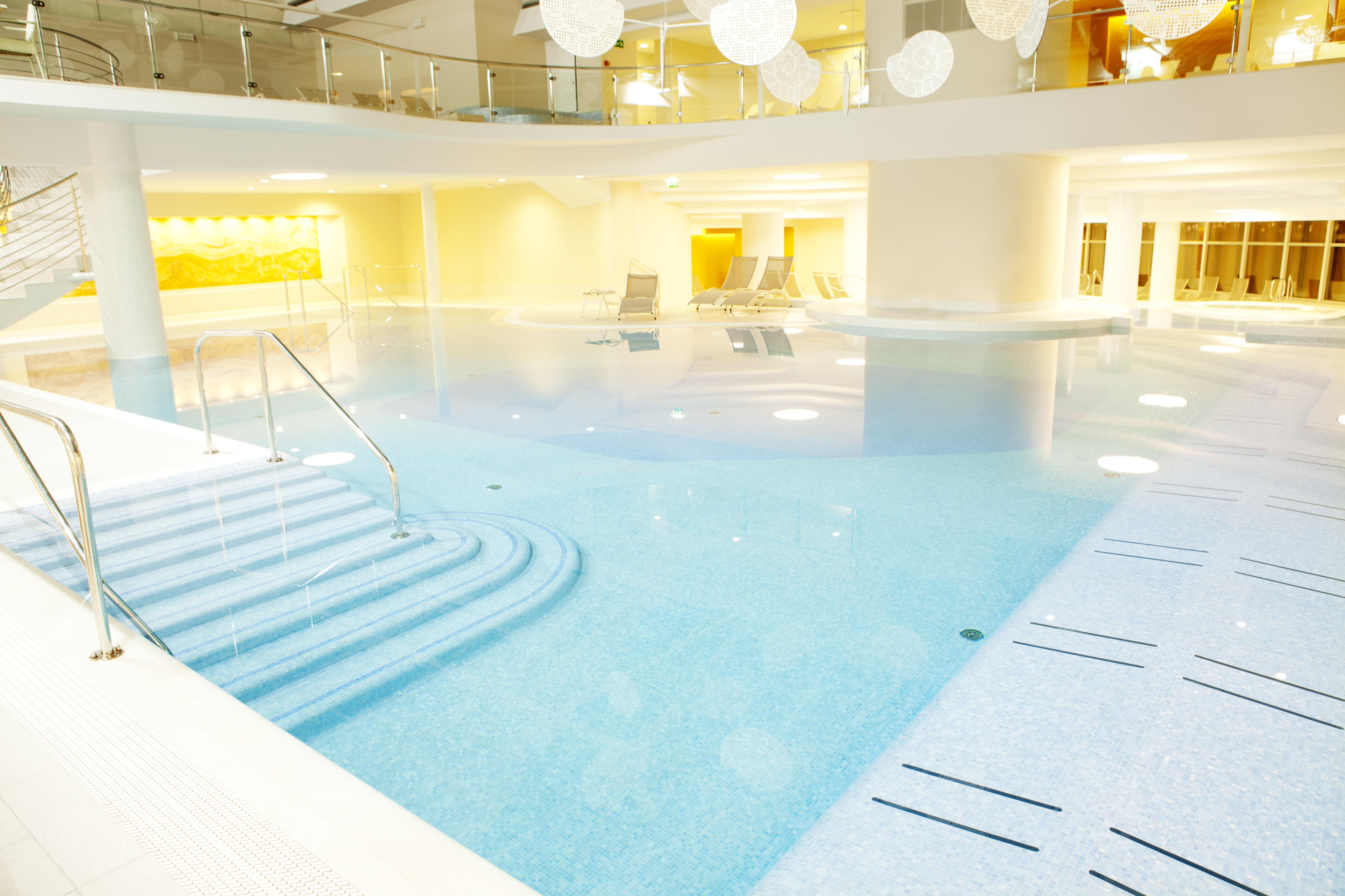 Hotel Slovenija - Terme & Wellness Lifeclass ปอร์โตรอซ ภายนอก รูปภาพ The swimming pool at the hotel